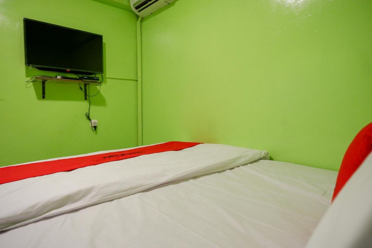 מלון Reddoorz @ Jalan Gatot Subroto סמאראנג מראה חיצוני תמונה