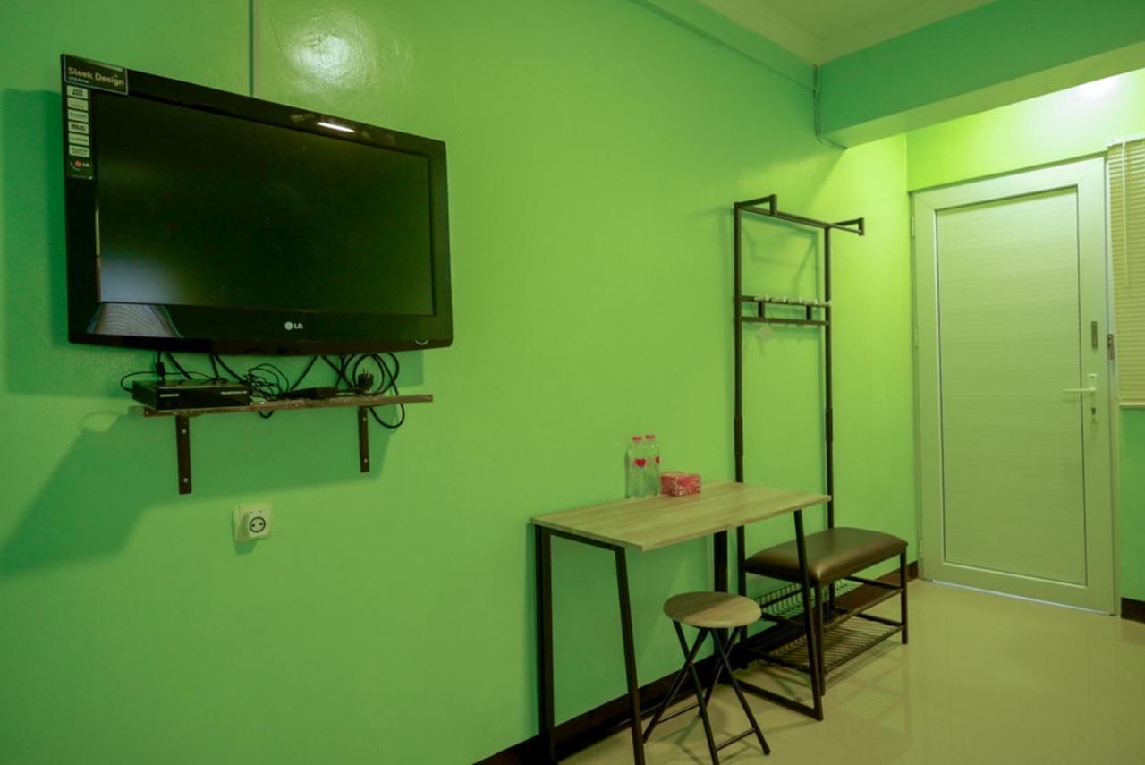 מלון Reddoorz @ Jalan Gatot Subroto סמאראנג מראה חיצוני תמונה